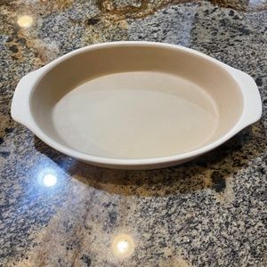 NEW The Pampered Chef New Traditions VANILLA Small Oval Baker 9X6 Retired Stone